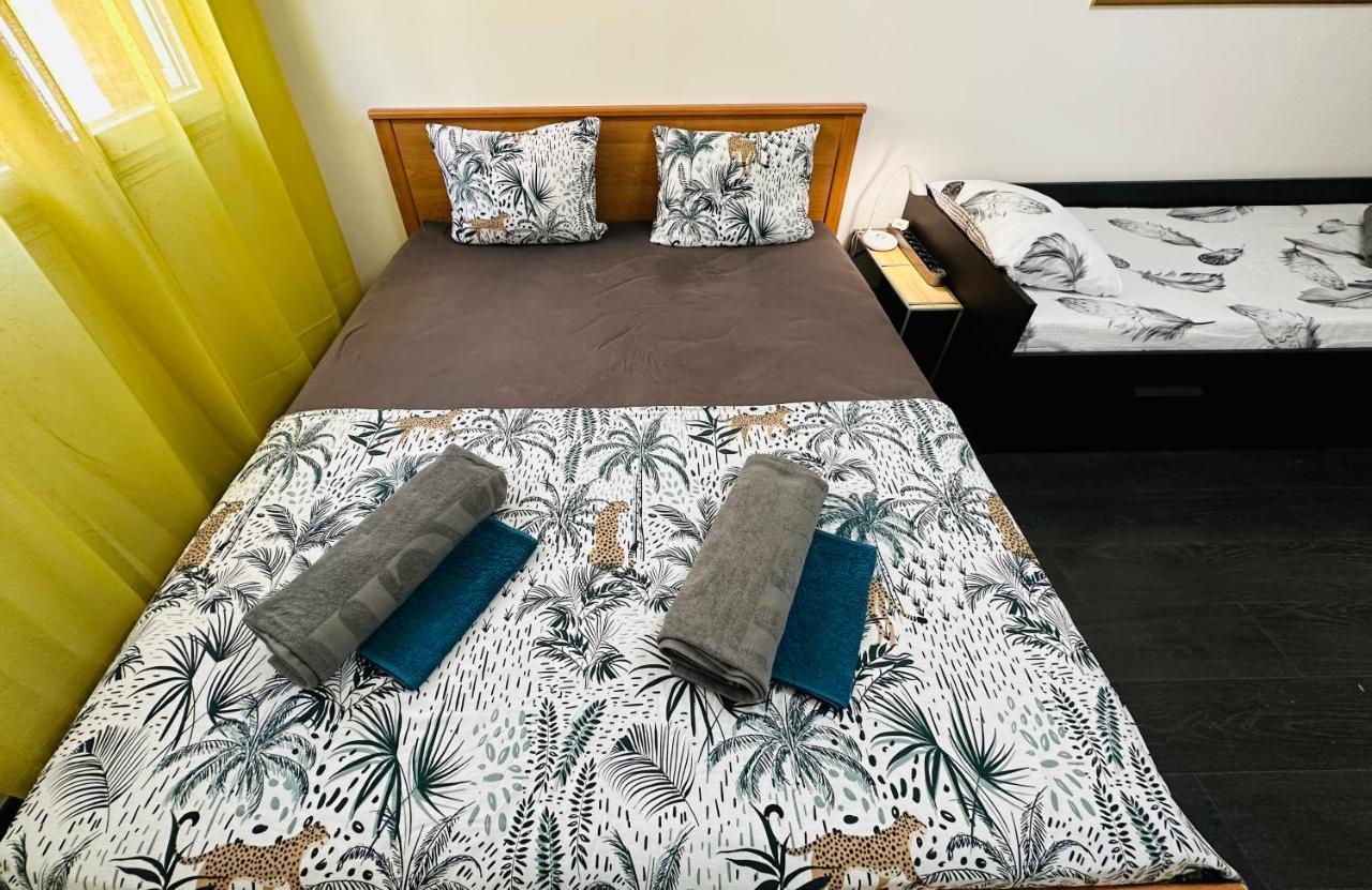 The Nice: Cozy 3-Room Airport Getaway Exterior photo